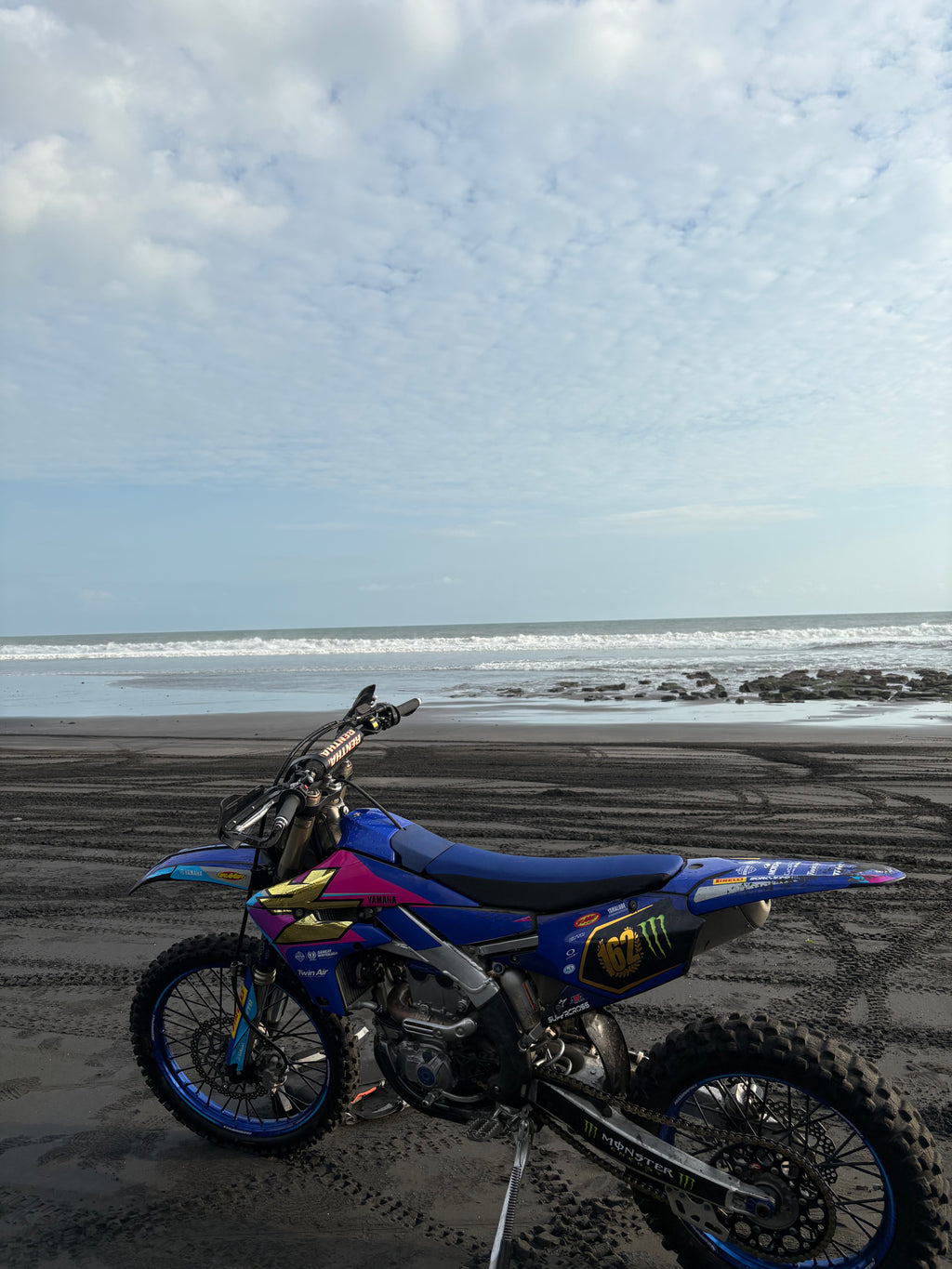 Cross beach jungle Canggu